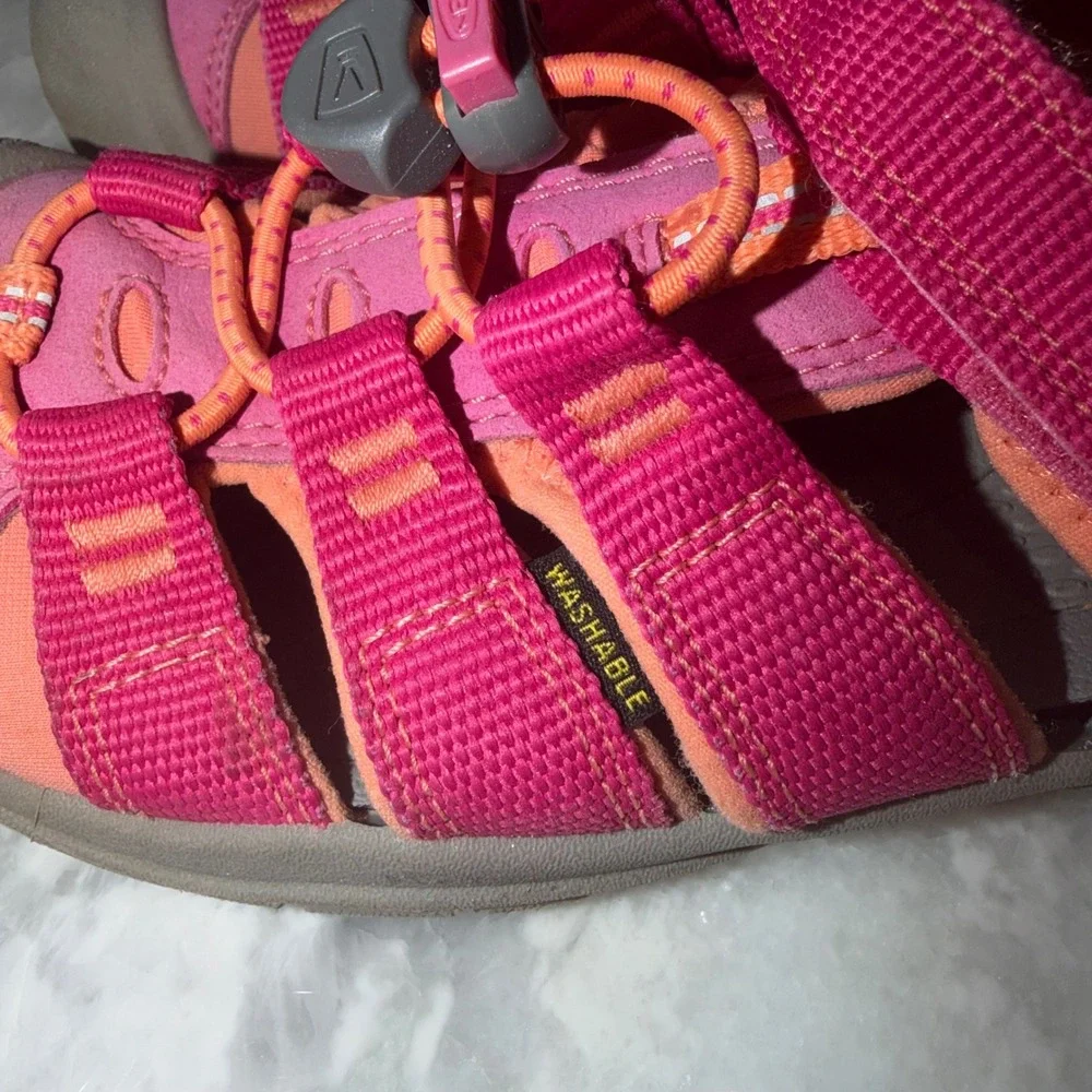 Keen durable closed